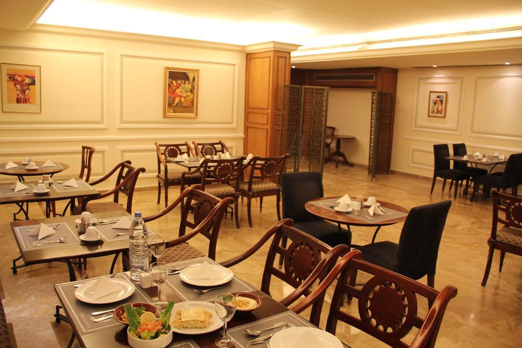ביירות Napoleon Hotel מראה חיצוני תמונה