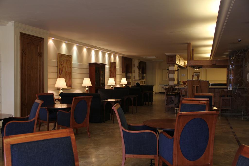 ביירות Napoleon Hotel מראה חיצוני תמונה