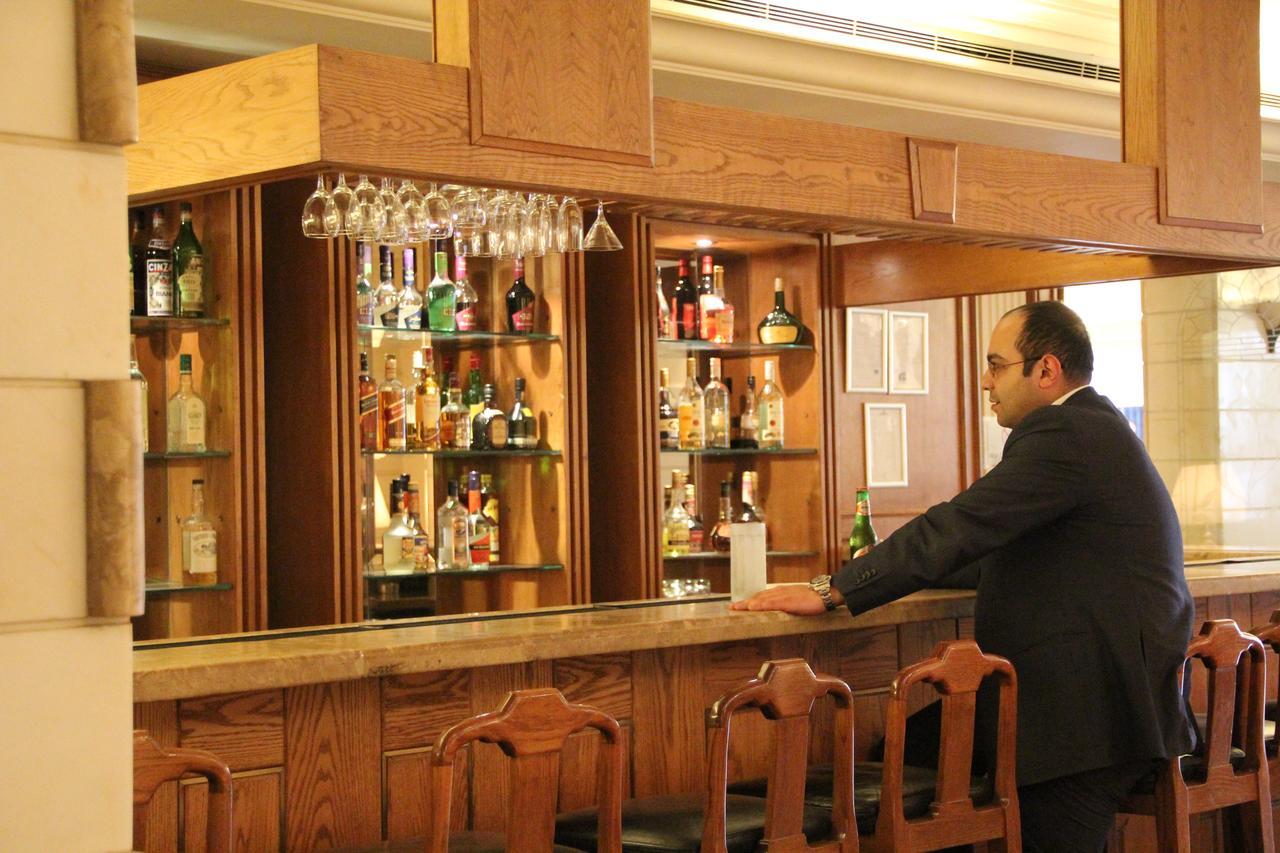 ביירות Napoleon Hotel מראה חיצוני תמונה